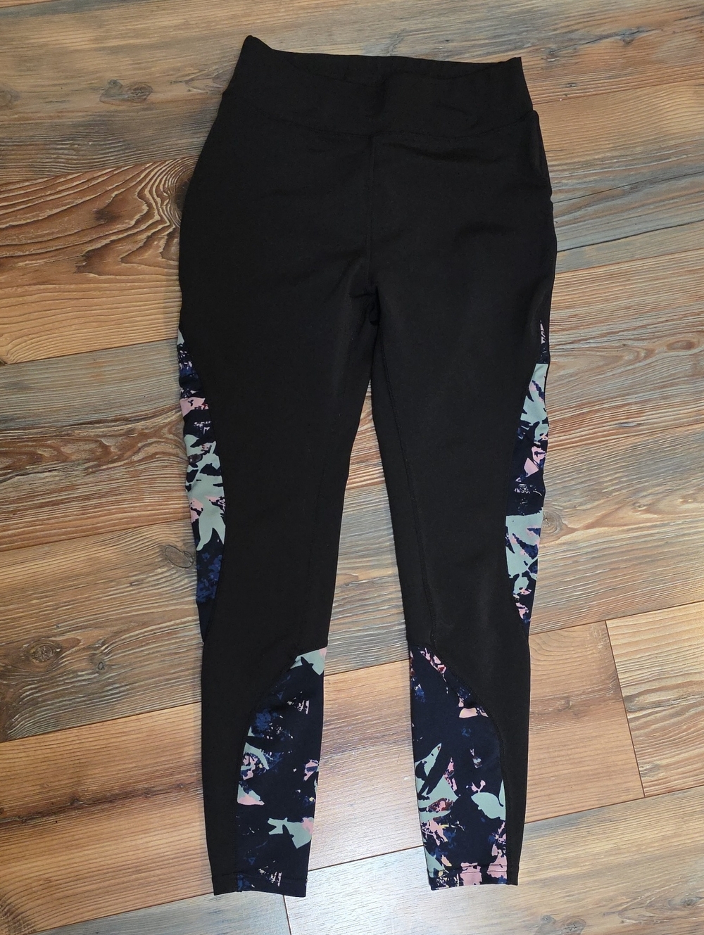 POP Fit Black Leggings with Pink and Mint Floral Side Panels